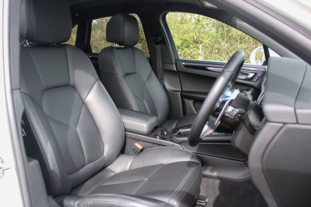 2017 Porsche Macan 3.0 TD V6 S PDK 4WD Euro 6 (s/s) 5dr
