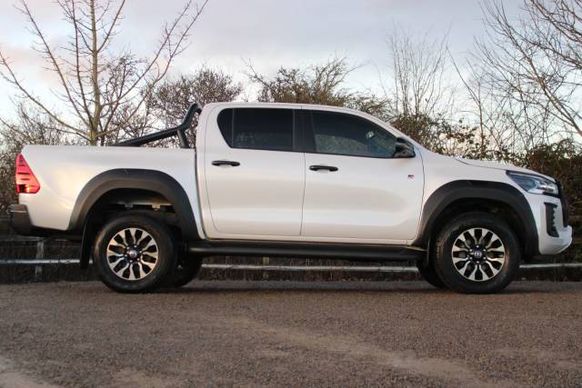 2023 Toyota Hilux 2.8 D-4D GR SPORT Auto 4WD Euro 6 (s/s) 4dr