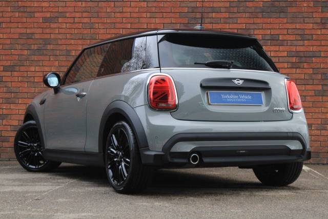 2022 Mini Hatchback 1.5 Cooper Exclusive Steptronic Euro 6 (s/s) 3dr