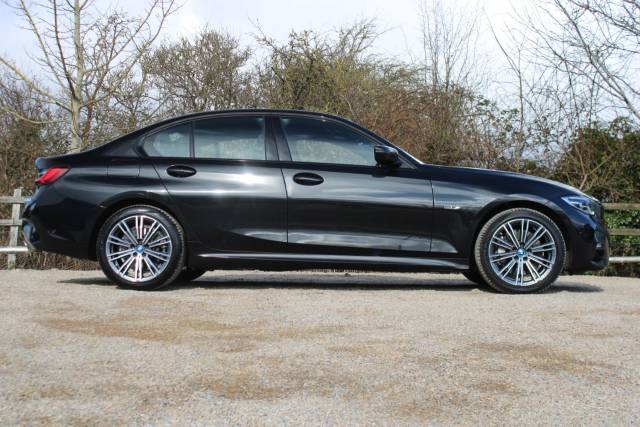 2022 BMW 3 Series 2.0 330e 12kWh M Sport Auto Euro 6 (s/s) 4dr